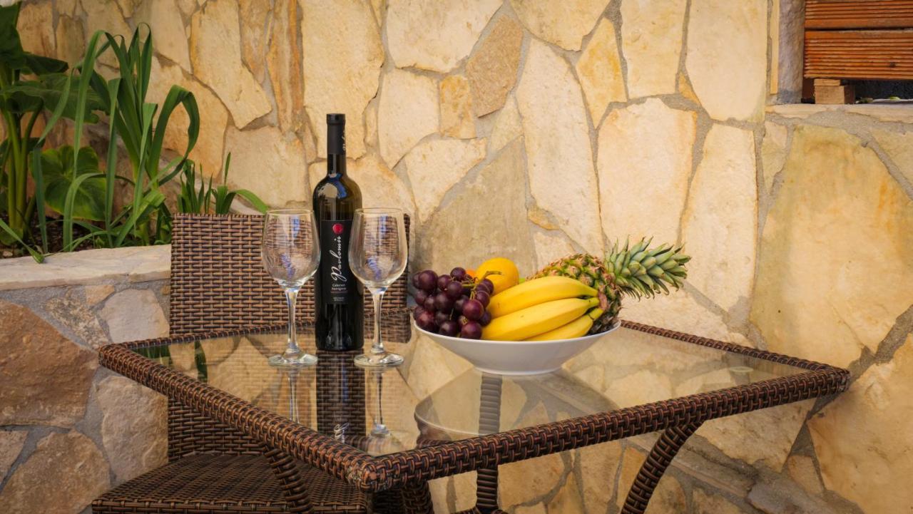 Peaceful & Sunny Apartments Trogir Exterior foto