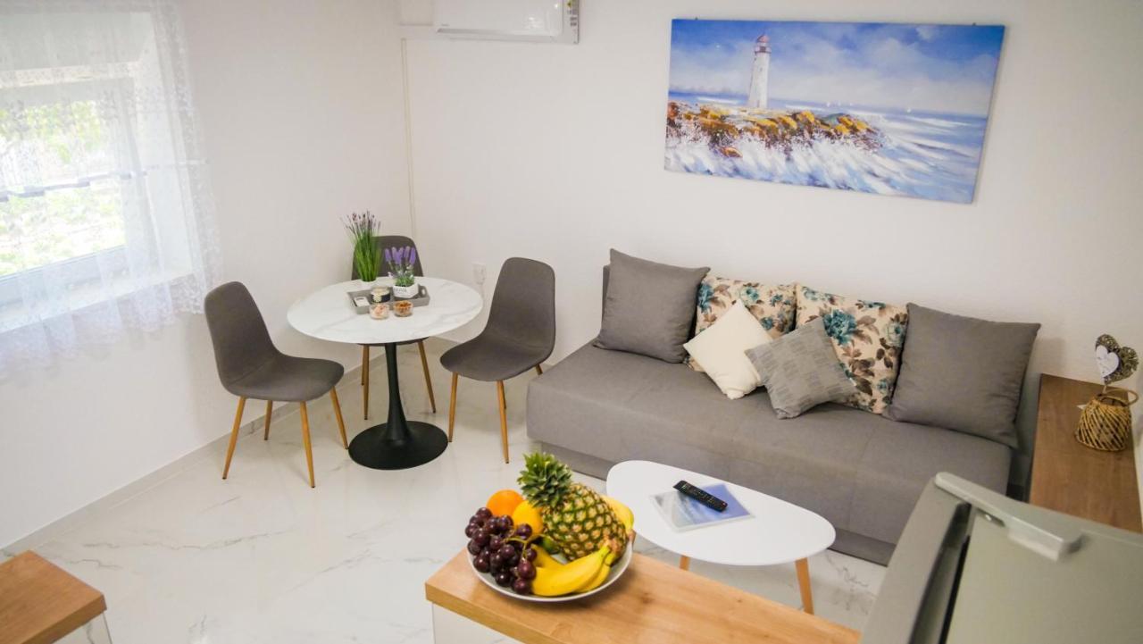 Peaceful & Sunny Apartments Trogir Exterior foto